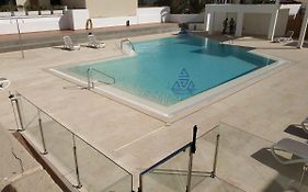 Apartamento Con Terraza Privada En Playa De Las Americas